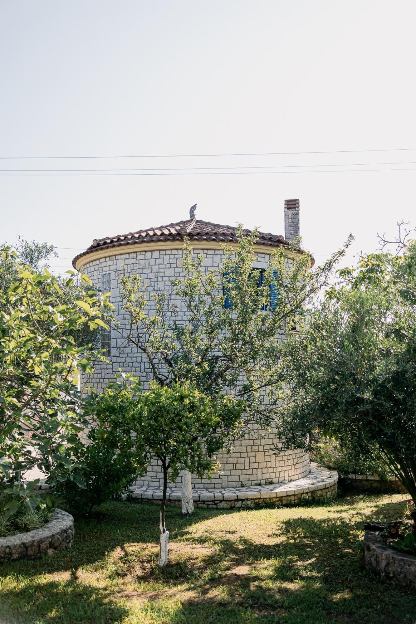 Mathraki Resort Guviá Kültér fotó